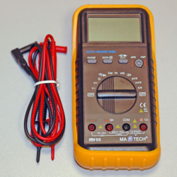 MŰSZER DIGITAL  MY-68  MULTIMETER V-A-R-C-F  AUTOMATA - 52-00-11