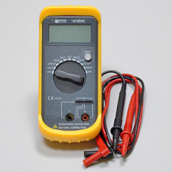 MŰSZER DIGITAL  ST-6500  DIGITAL C-METER  200pF-20000uF - 52-00-67